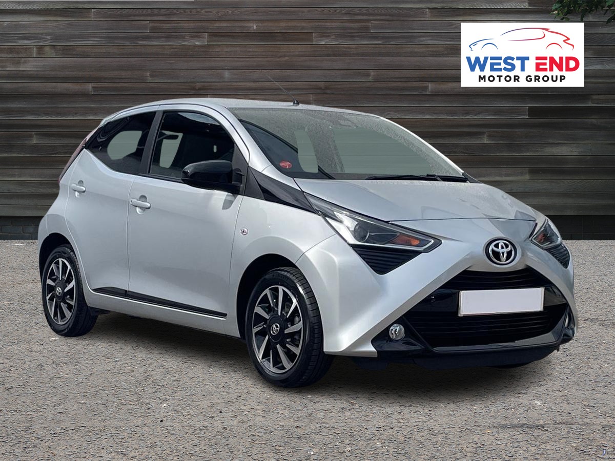 AYGO HATCHBACK
