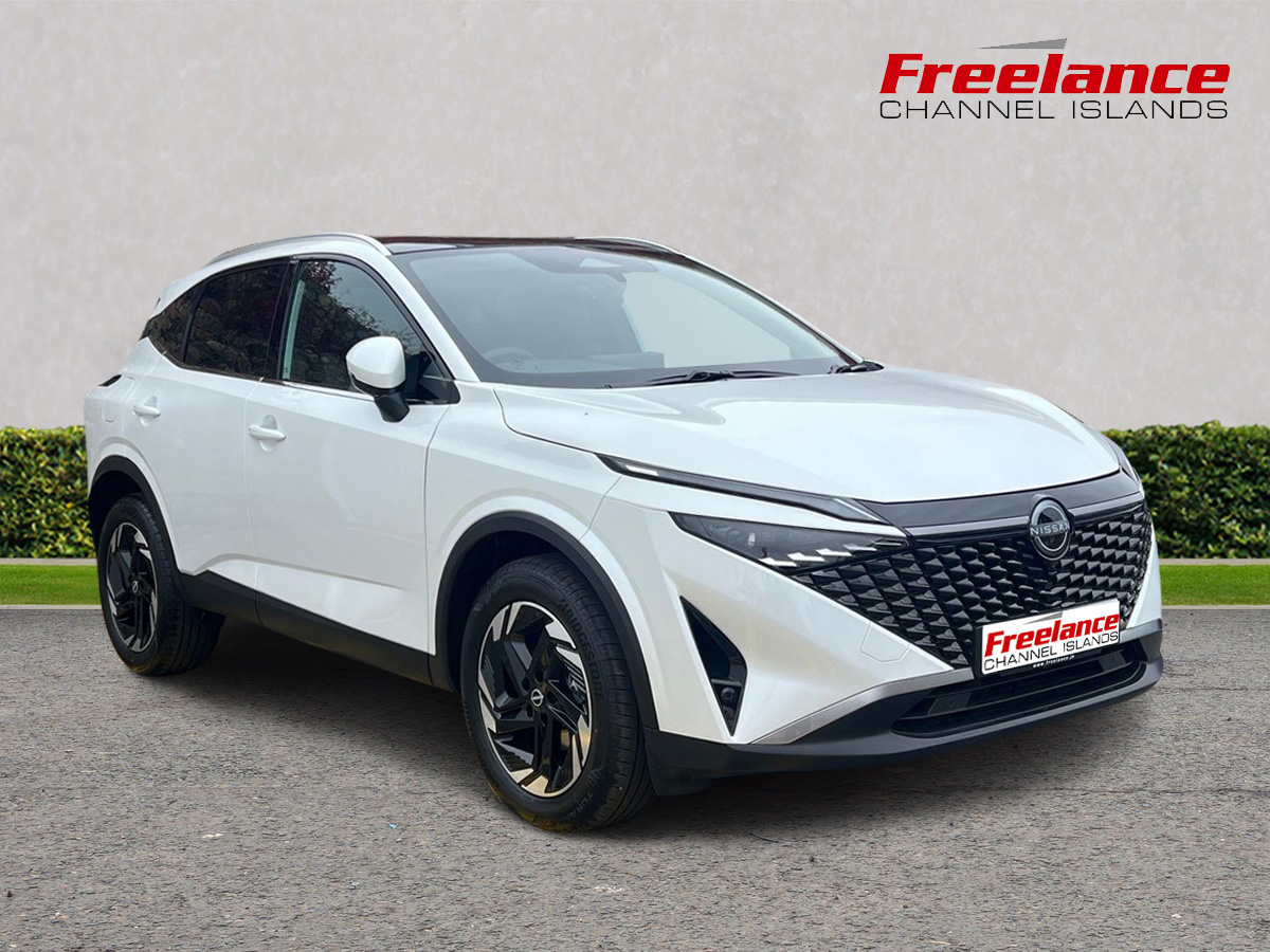 NISSAN Qashqai 1.3 Dig-T Mild Hybrid 158 N-Connecta (Panoramic Roof) Automatic 5 Door