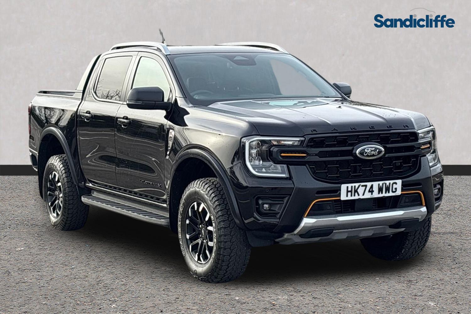 Agate Black (Metallic Paint) 2024 Ford Ranger Pickup Truck Four-wheel drive Automatic