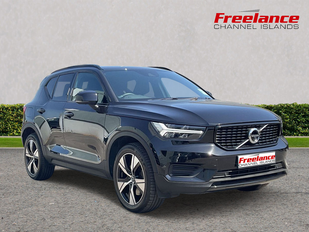 Volvo XC40 R-Design Recharge T5