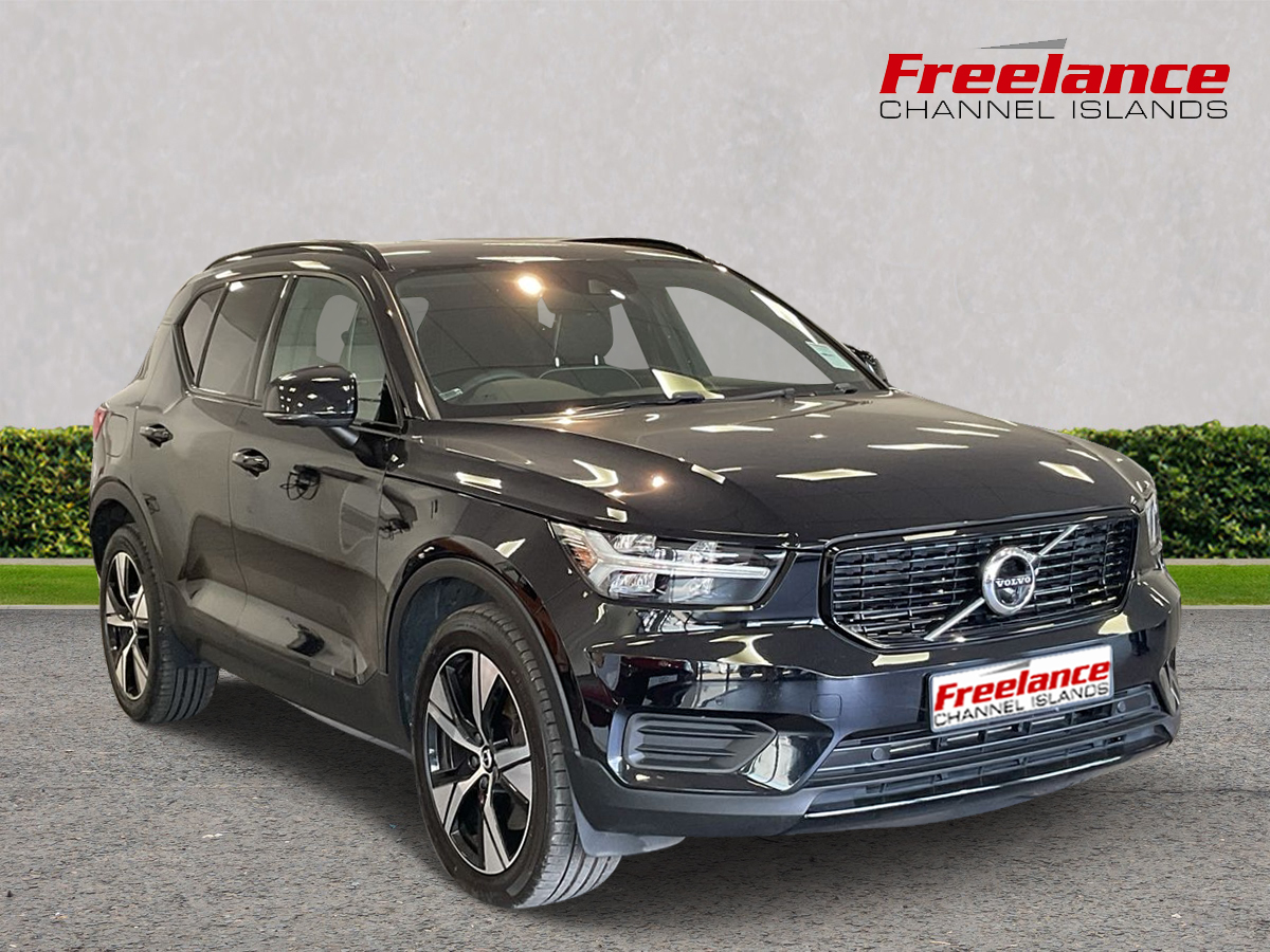 Volvo XC40 R-Design Recharge T5